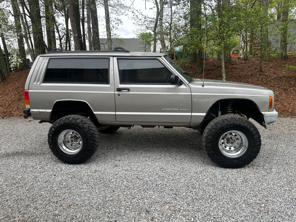 Used 2000 Jeep Cherokee Sport with VIN 1J4FF47S4YL112814 for sale in Canton, GA